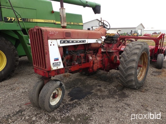 International Farmall 806 Gas Tractor