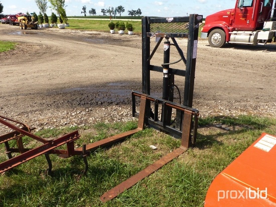 3 Pt Fork Lift