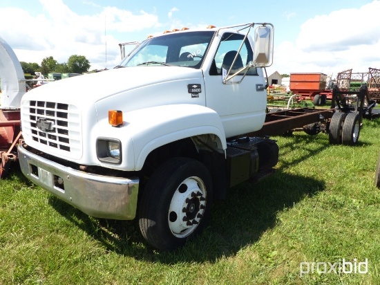 2000 Chevy C-6500 Truck w/Title