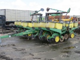 JD 7200 12 row planter