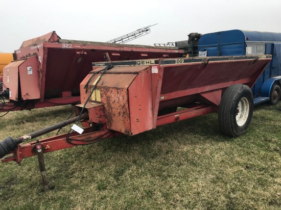 Gehl 309 Manure Spreader