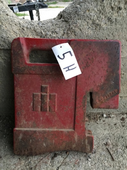 IH Tractor Suitcase Weight 100 lb