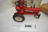 Farmall 350 Tractor