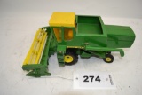 John Deere 6600 Combine