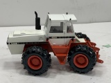 Case 4890, 4WD, 90 Series, 1/35 Scale, Box in poor condition