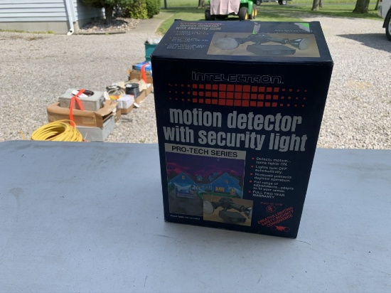 Intelectron Motion Detector With Security Light