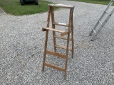 Wood Step Ladder