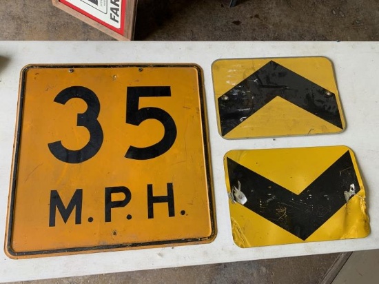 35 Mph Sign,24"x24" 2-curve Arrows 18"x12"