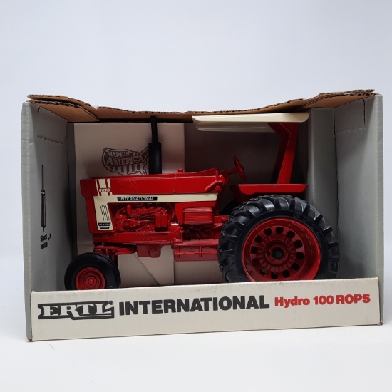 Ertl 1/16 Scale International Hydro 100 ROPS Special Edition