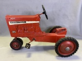 International Farmall 1026  Hydro Pedal Tractor