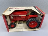 1/16 International 966 Hydro Tractor