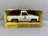 1/43 Allis Chalmers Chevy Pickup