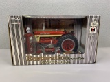 1/16 Farmall 460 Restoration Tractor Set