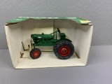 1/16 Oliver 440 Tractor Spec Cast