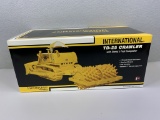 1/25 International TD-25 Crawler First Gear