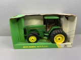 1/16 John Deere 8400 Tractor