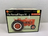 1/16 The Farmall Super M Tractor