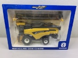 1/32 New Holland CX880 Combine