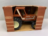 1/16 Hesston Model 980 Tractor