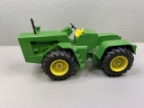 1/16 Trumm John Deere 8010, no decals