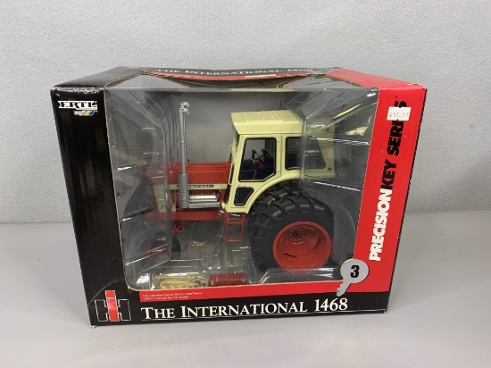 1/16 International 1468 Tractor Ertl