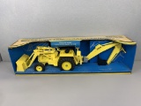 1/16 Giant Ford 5550 Tractor/Loader Backhoe