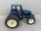 1/16 Ford 8770 Tractor