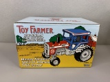 1/16 Toy Farmer Massey Ferguson 1155 Spirit of America