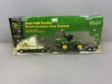 1/64 John Deere Semi w/Tractor