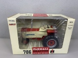 1/16 IH Farmall 706 Tractor w/Heat Houser