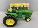 1/16 John Deere 3020 Tractor