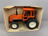 1/16 Deutz-Allis 8010 Tractor w/cab