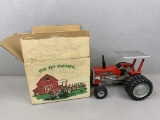 1/16 Toy Farmer Massey Ferguson 590 Tractor