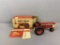 1/16 IH Farmall 560 Tractor