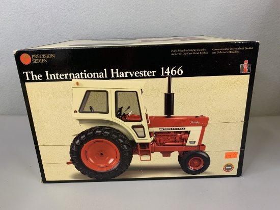 1/16 The International Harvester 1466