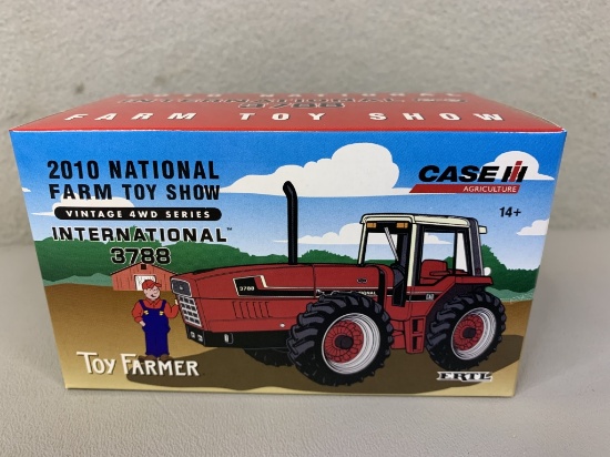 1/64 Toy Farmer International 3788 Tractor