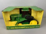 1/16 John Deere 9300T Tractor