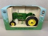 1/16 John Deere MT Tractor