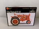 1/16 The Farmall F-20 Tractor