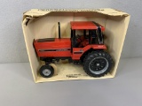 1/16 International 5088 Tractor w/ Cab