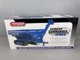 1/16 Kinze 1050 Harvest Commander Grain Auger Wagon