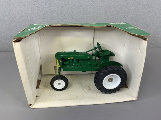 1/16 Oliver Super 44 Tractor, SpecCast