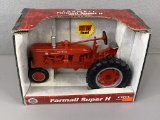 1/16 McCormick Farmall Super H Tractor, Ertl