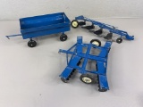 1/16 Ford Flare Wagon, 4 Bottom Plow & Disc