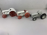 2 Fordson & 1 Ford Tractor, Ertl