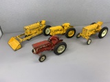 1/16 4 International Tractors, 2 Ertl