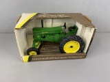 1/16 John Deere 1953 70 Row-Crop Tractor, Ertl