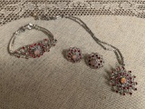 Costume Jewelry, Necklace, Brooch & Earrings Set