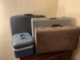 4 Vintage Luggage Pieces