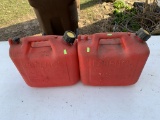 2-2 1/2 Gallons Plastic Gas Cans